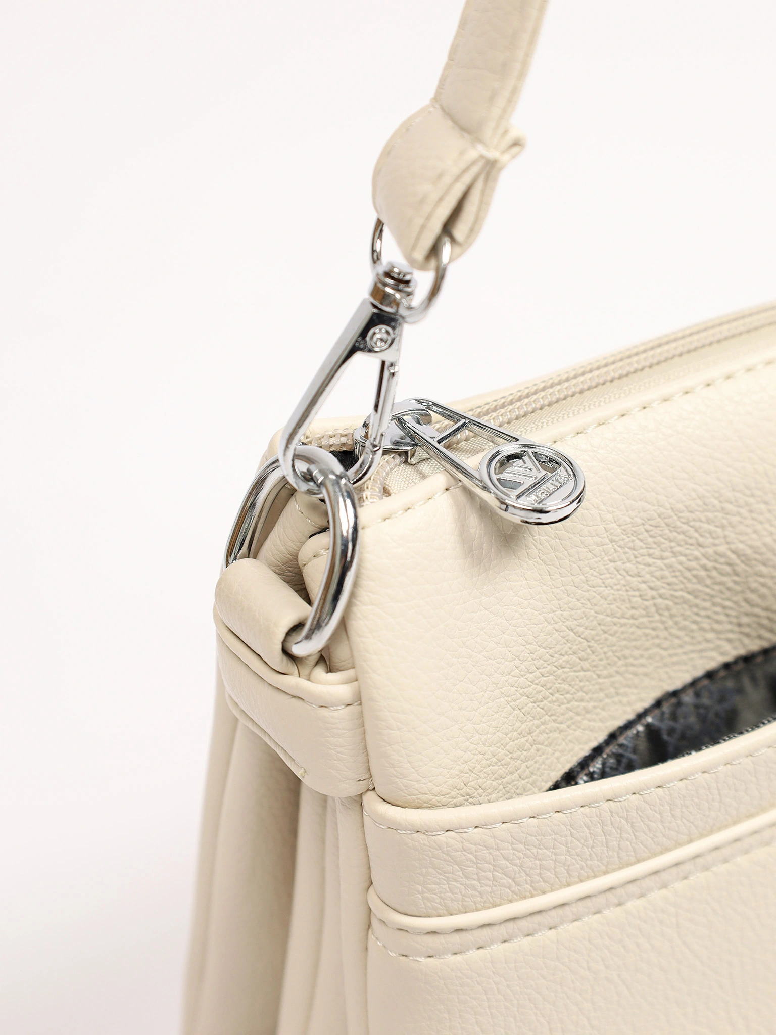 Сумка-кроссбоди со съемной ручкой в ассортименте